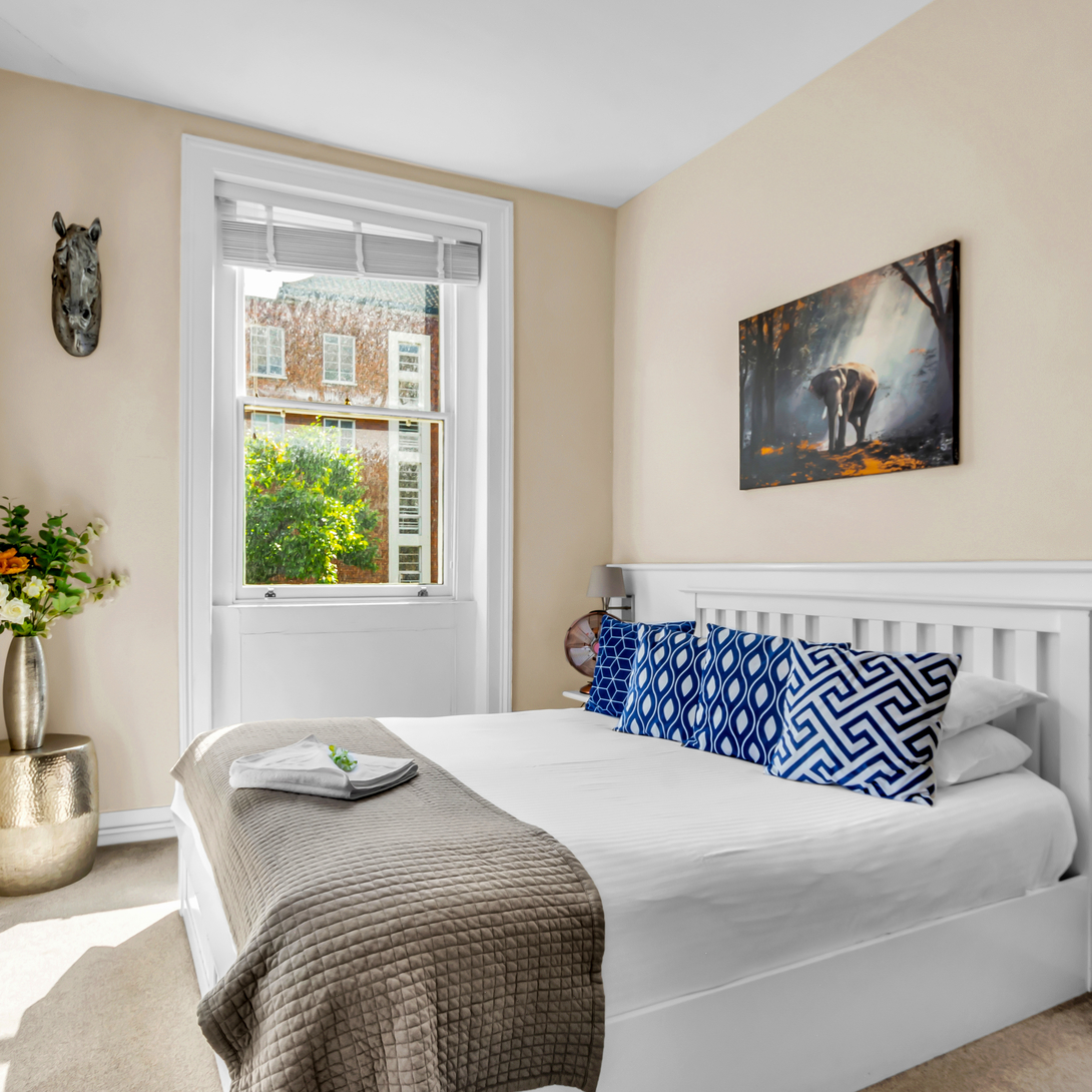 The New Inn Allitsen Road St Johns Wood NW8 Estate Office